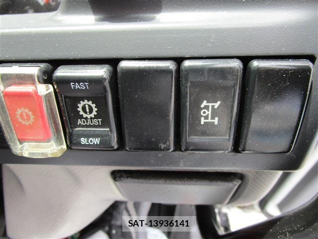 Isuzu ELF TRUCK 2013-12 8365742-25