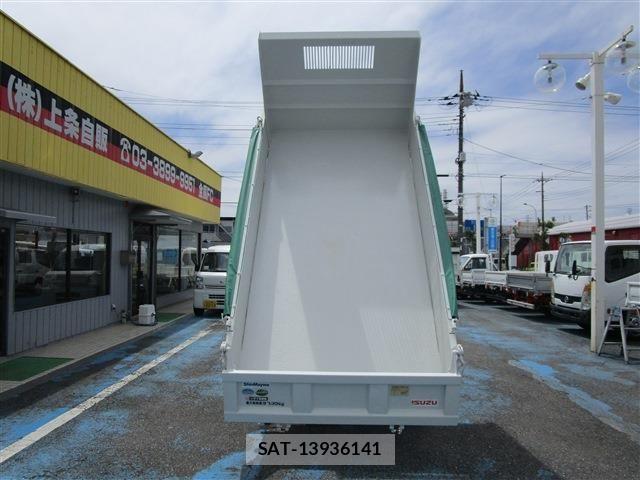 Isuzu ELF TRUCK 2013-12 8365742-5