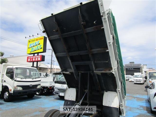 Isuzu ELF TRUCK 2013-12 8365742-8