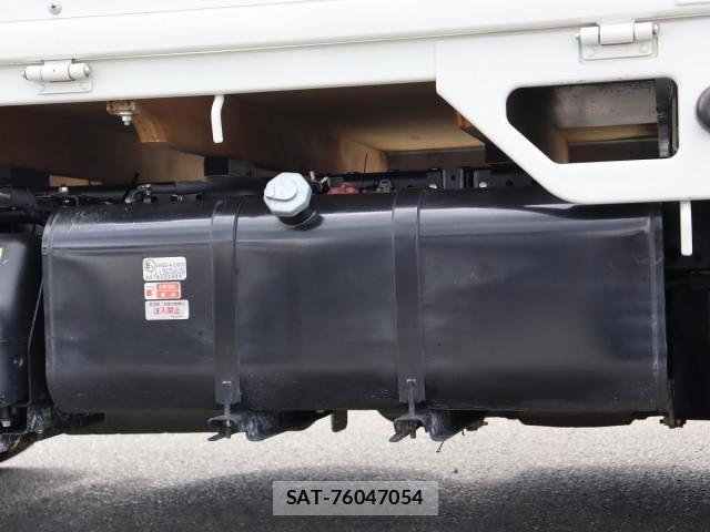 Isuzu ELF TRUCK 2025-07 8365737-13