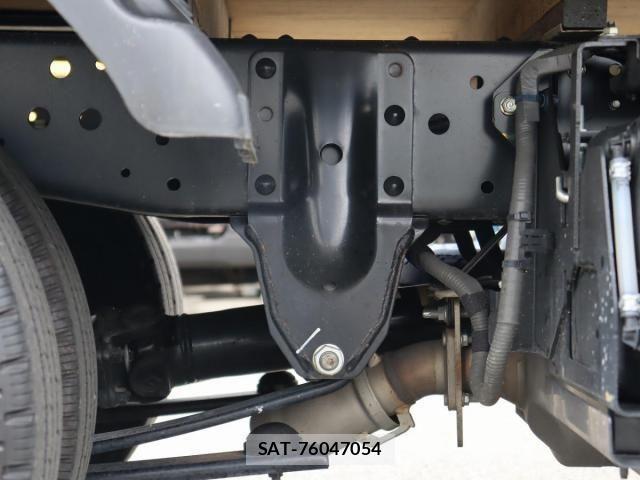 Isuzu ELF TRUCK 2025-07 8365737-14
