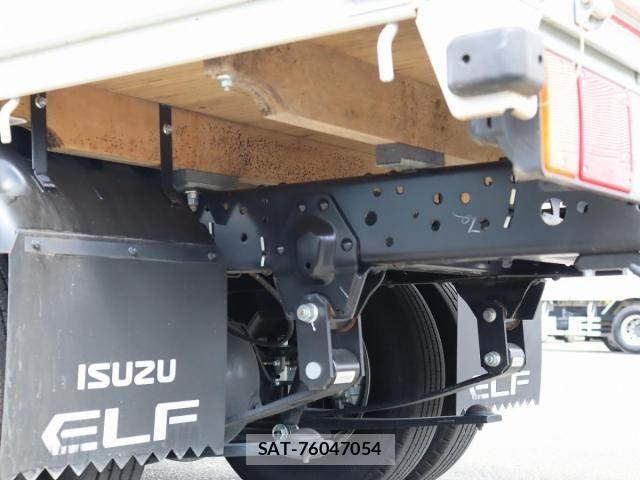 Isuzu ELF TRUCK 2025-07 8365737-17