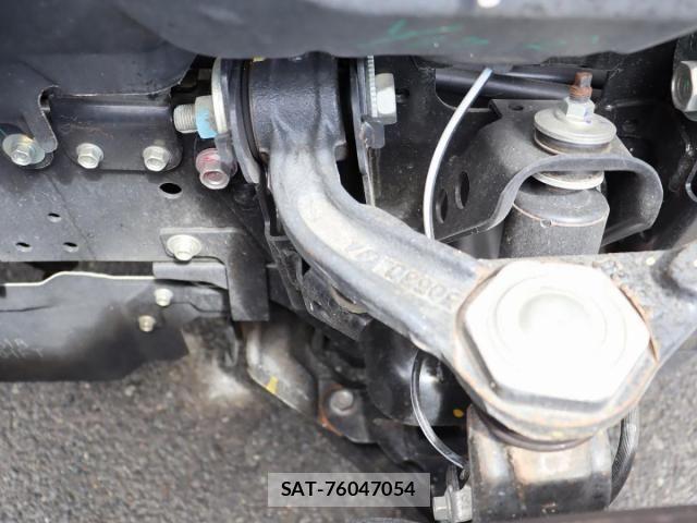 Isuzu ELF TRUCK 2025-07 8365737-23
