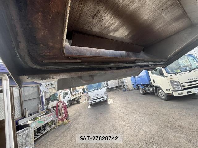 Isuzu ELF TRUCK 2012-07 8365741-21