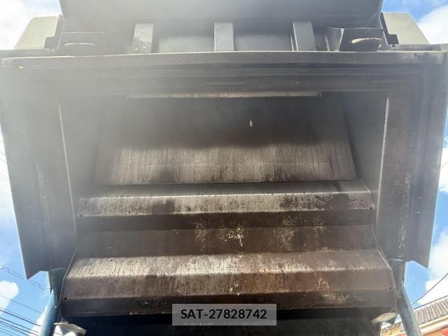 Isuzu ELF TRUCK 2012-07 8365741-24