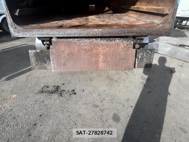 Isuzu ELF TRUCK 2012-07 8365741-25