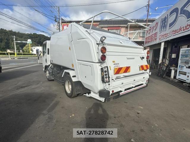 Isuzu ELF TRUCK 2012-07 8365741-6