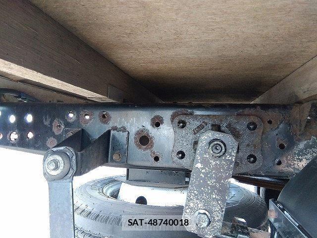 Isuzu ELF TRUCK 2011-12 8365743-16