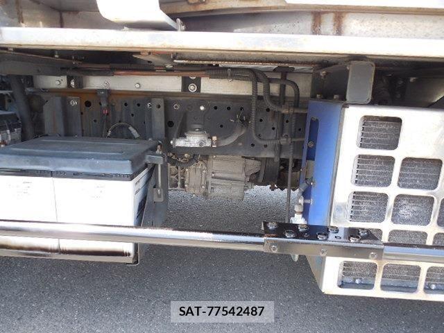 Isuzu ELF TRUCK 2014-03 8365744-15