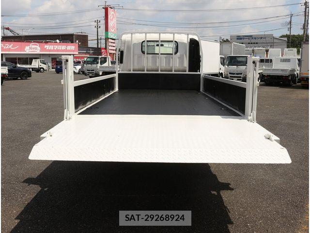 Isuzu ELF TRUCK 2019-03 8365738-9