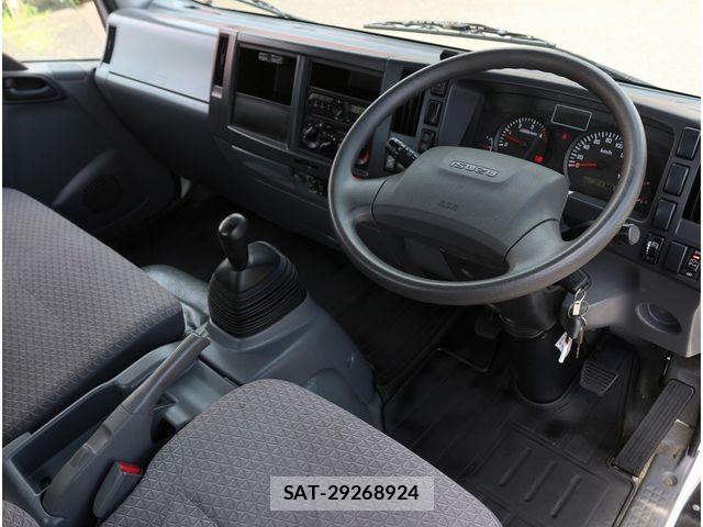 Isuzu ELF TRUCK 2019-03 8365738-1