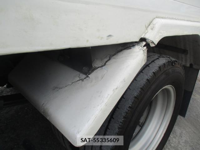 Isuzu ELF TRUCK 2017-09 8365746-10