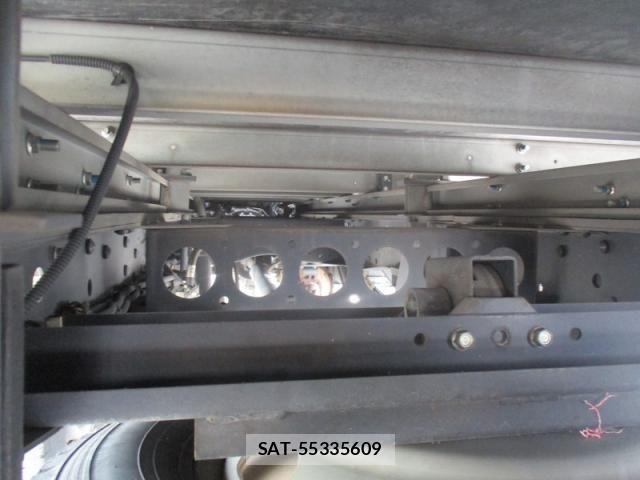 Isuzu ELF TRUCK 2017-09 8365746-12