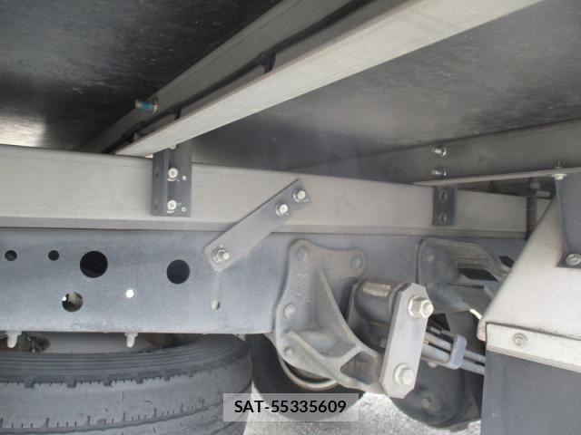 Isuzu ELF TRUCK 2017-09 8365746-13