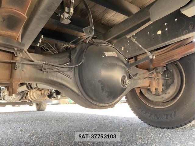 Isuzu ELF TRUCK 2017-02 8365740-18