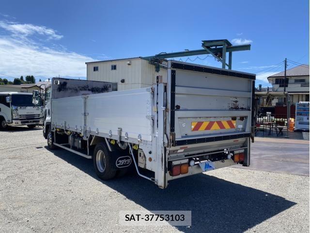 Isuzu ELF TRUCK 2017-02 8365740-1