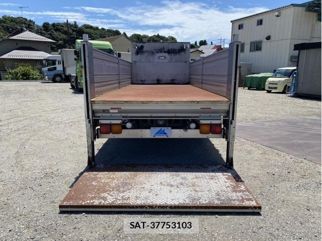 Isuzu ELF TRUCK 2017-02 8365740-8