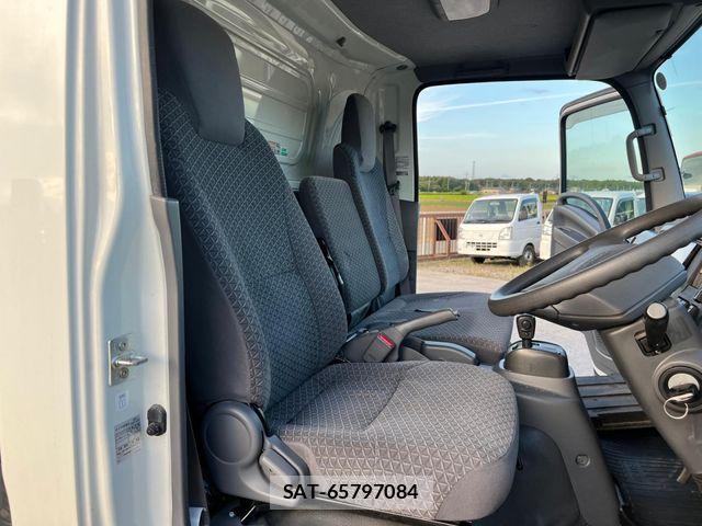 Isuzu ELF TRUCK 2019-06 8412190-11