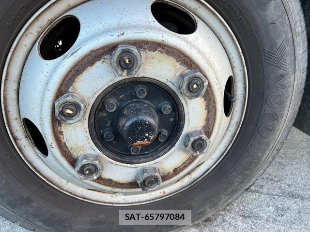 Isuzu ELF TRUCK 2019-06 8412190-14