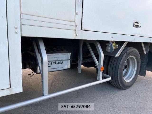 Isuzu ELF TRUCK 2019-06 8412190-16