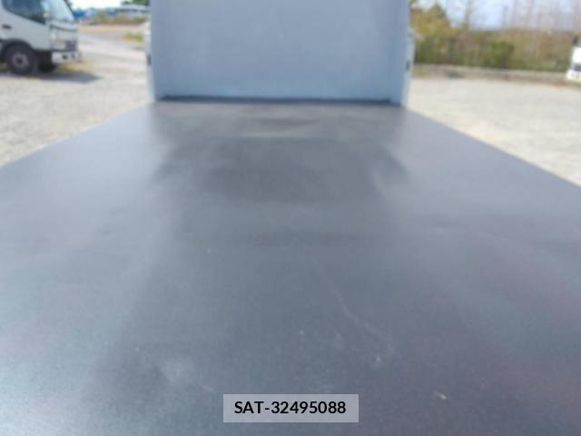 Isuzu ELF TRUCK 2014-09 8412186-26