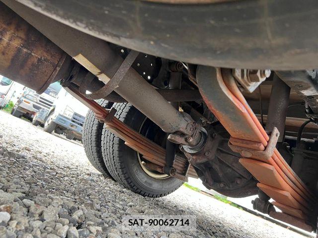 Isuzu ELF TRUCK 2002-12 8412192-22