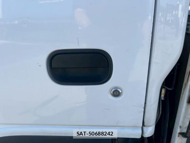 Isuzu ELF TRUCK 2020-01 8412189-24