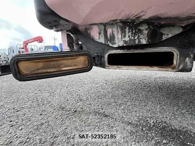 Isuzu ELF TRUCK 2004-02 8412191-13