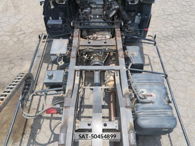 Isuzu ELF TRUCK 2017-12 8438094-12