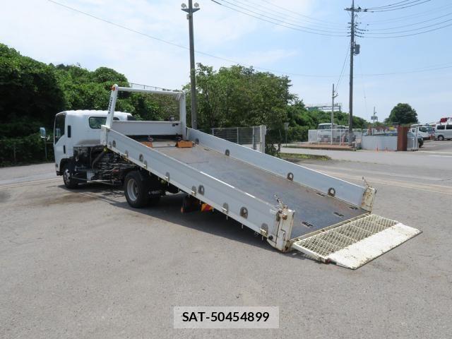 Isuzu ELF TRUCK 2017-12 8438094-1