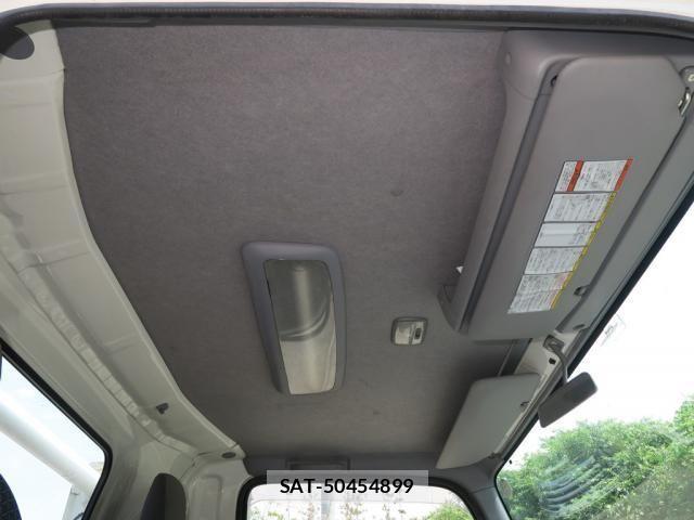 Isuzu ELF TRUCK 2017-12 8438094-27