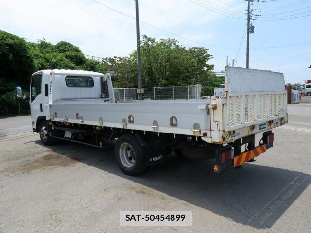 Isuzu ELF TRUCK 2017-12 8438094-4