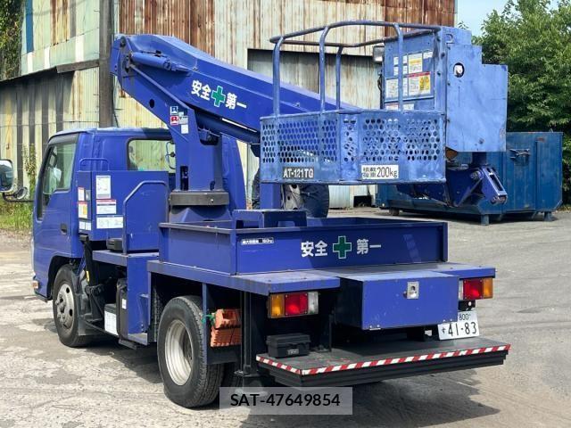 Isuzu ELF TRUCK 2014-01 8438096-9