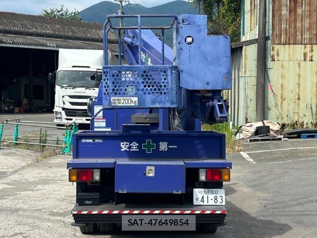 Isuzu ELF TRUCK 2014-01 8438096-10