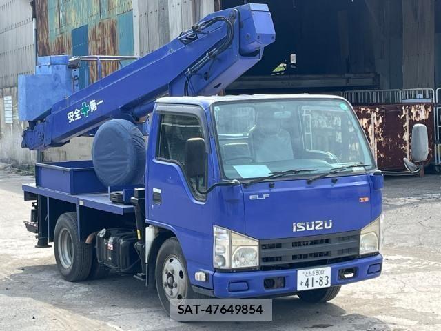 Isuzu ELF TRUCK 2014-01 8438096-1