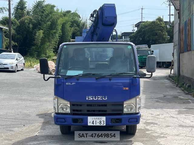 Isuzu ELF TRUCK 2014-01 8438096-2