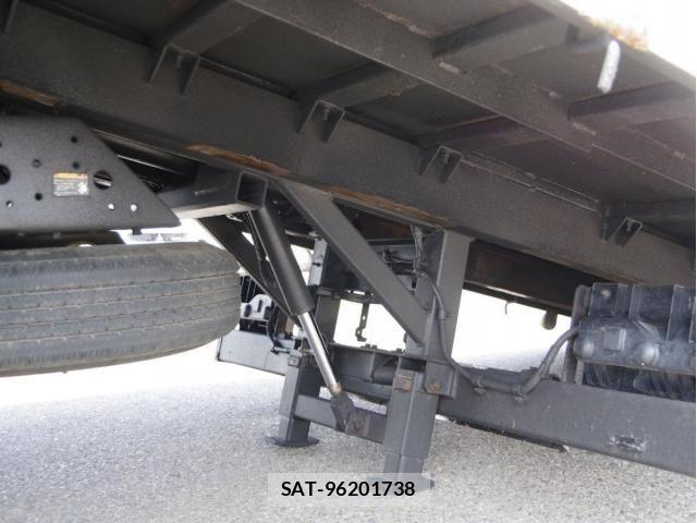 Isuzu ELF TRUCK 2018-05 8438092-12