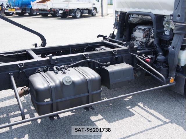Isuzu ELF TRUCK 2018-05 8438092-13