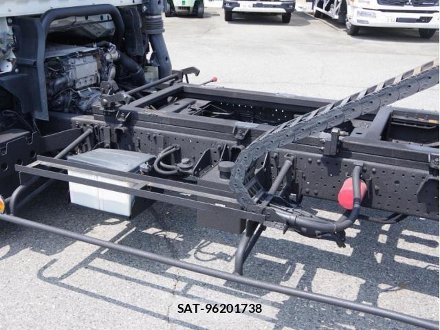 Isuzu ELF TRUCK 2018-05 8438092-14