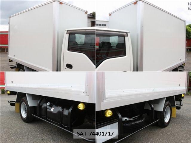 Isuzu ELF TRUCK 2018-07 8438097-15