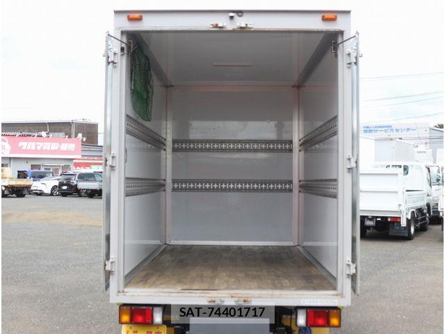 Isuzu ELF TRUCK 2018-07 8438097-23