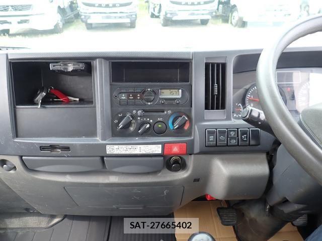 Isuzu ELF TRUCK 2015-09 8457415-14