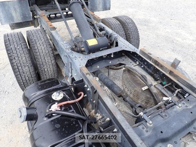 Isuzu ELF TRUCK 2015-09 8457415-18