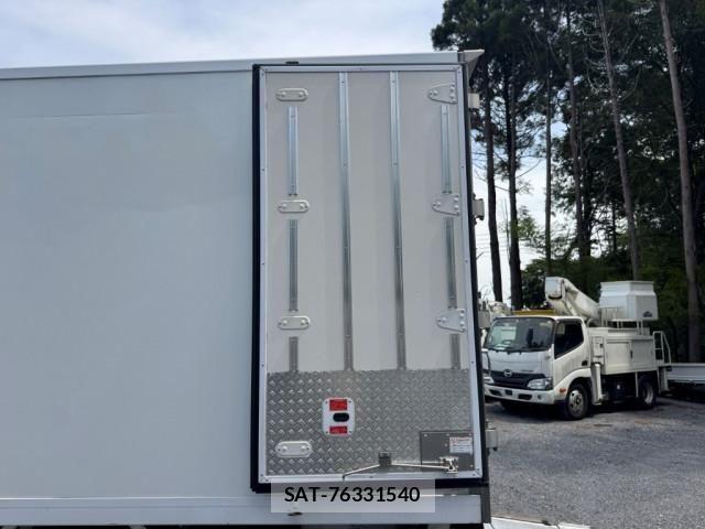 Isuzu ELF TRUCK 2016-07 8524658-20