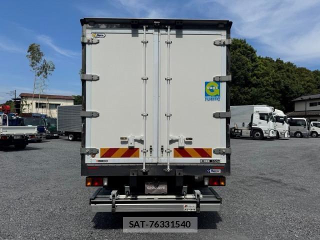 Isuzu ELF TRUCK 2016-07 8524658-8