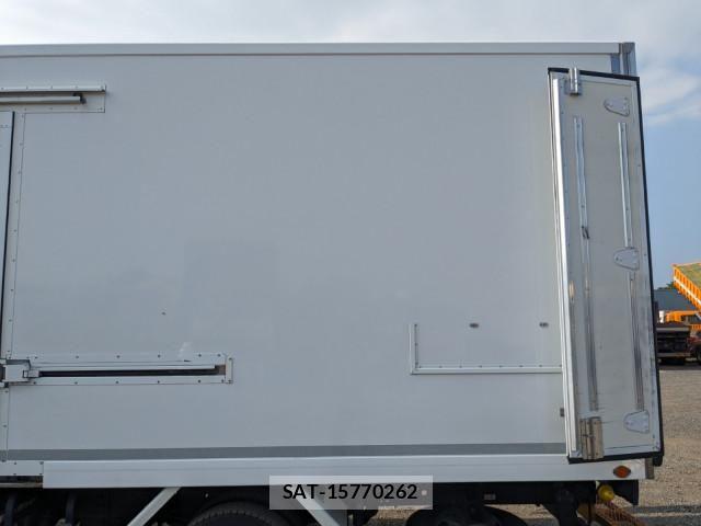 Isuzu ELF TRUCK 2022-05 8524718-19