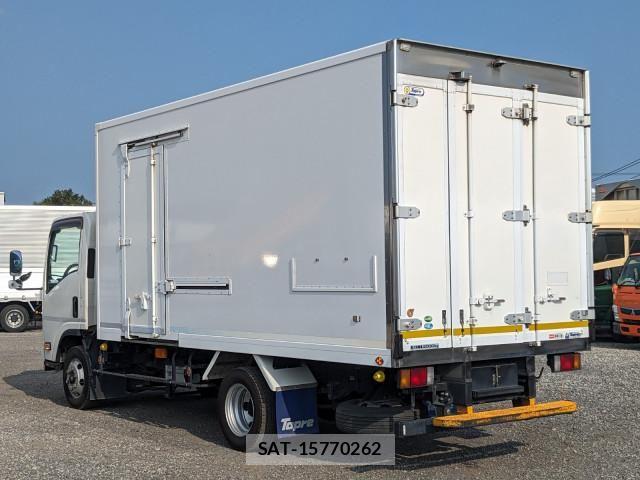 Isuzu ELF TRUCK 2022-05 8524718-2
