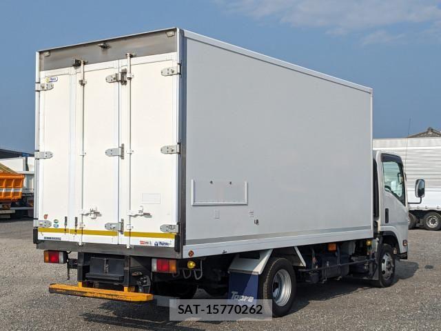 Isuzu ELF TRUCK 2022-05 8524718-3