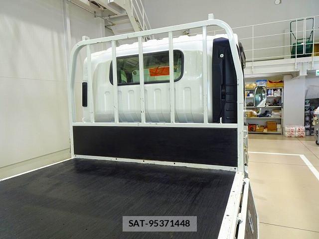 Isuzu ELF TRUCK 2023-10 8524651-26