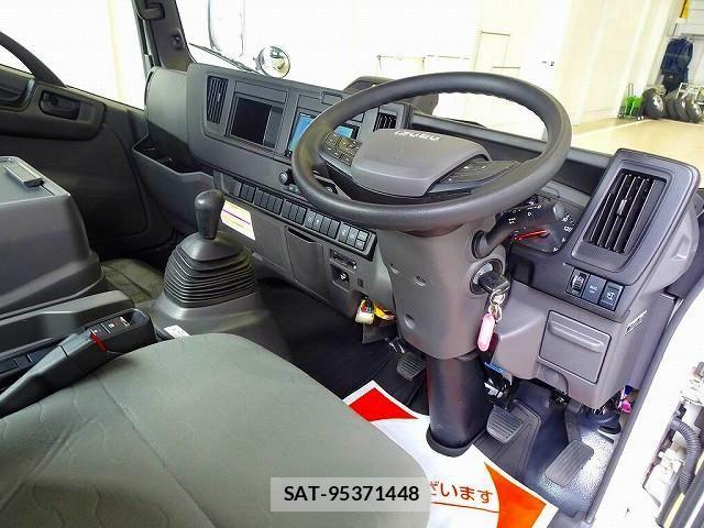 Isuzu ELF TRUCK 2023-10 8524651-4
